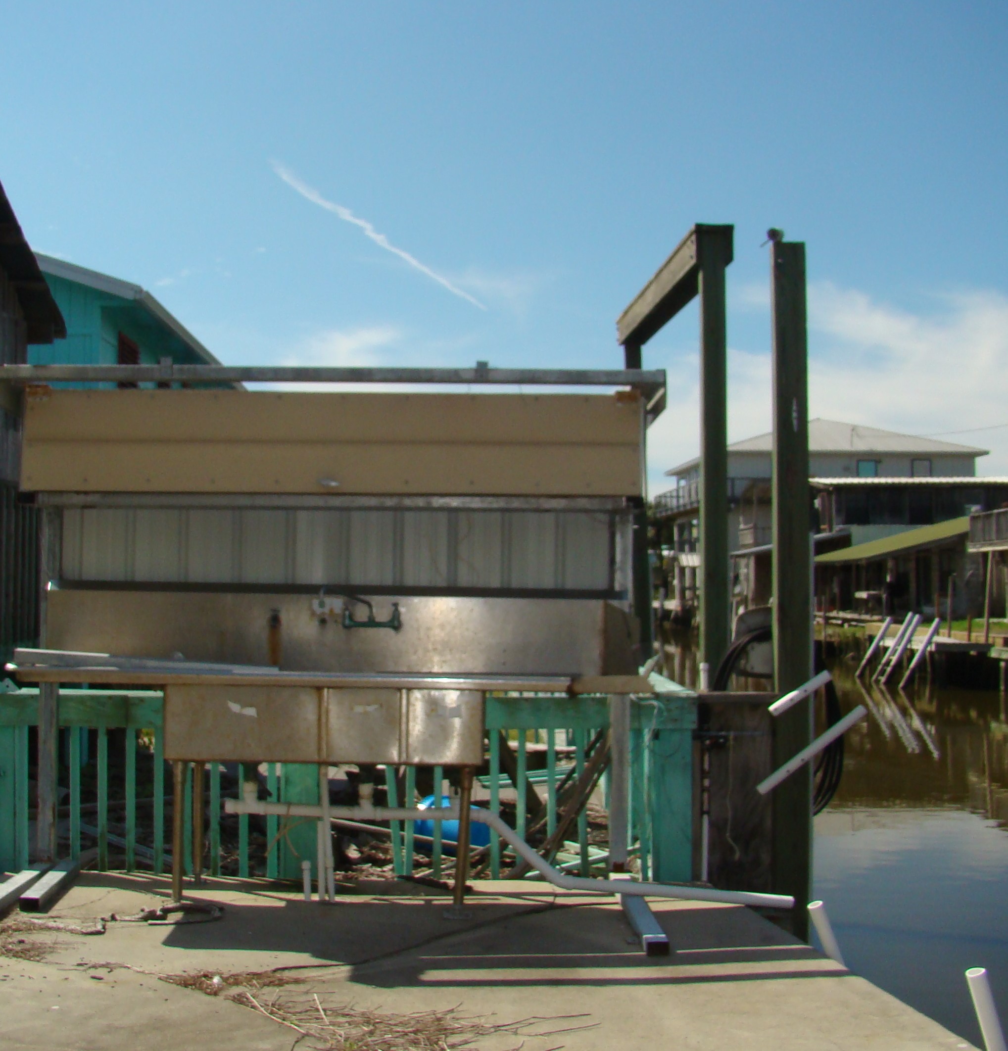 fish cleaning station - Florida Vacation Rentals - Horseshoe Beach Real Estate - Tammy Bryan